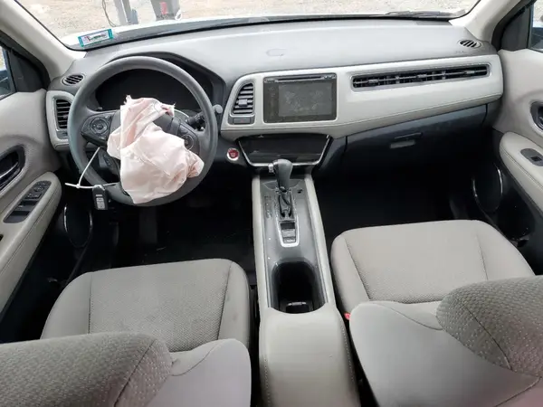 3CZRU6H54HM706552 2017 HONDA HR-V - Image 8