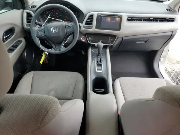 3CZRU6H54HM707961 2017 HONDA HR-V - Image 8