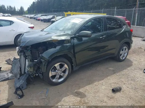 3CZRU6H54HM708379 2017 HONDA HR-V - Image 2