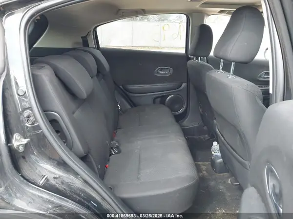 3CZRU6H54HM711895 2017 HONDA HR-V - Image 8