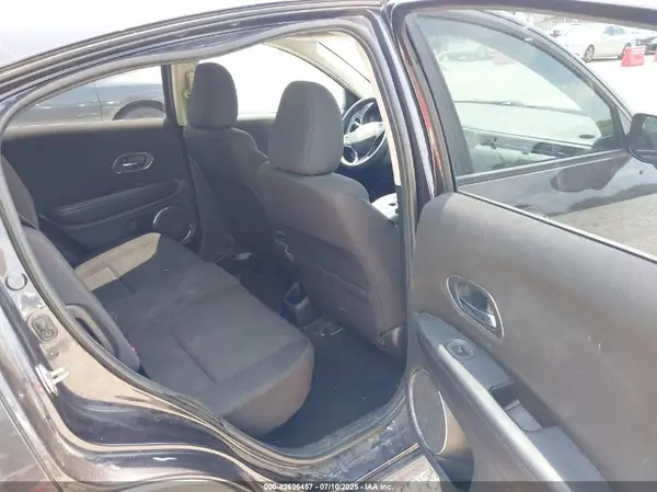 3CZRU6H54HM714487 2017 HONDA HR-V - Image 8