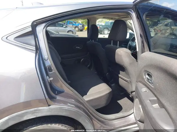 3CZRU6H54HM722475 2017 HONDA HR-V - Image 8