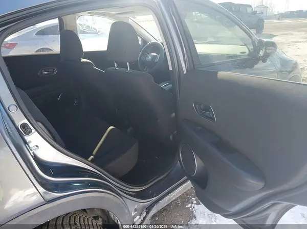 3CZRU6H54HM722489 2017 HONDA HR-V - Image 8