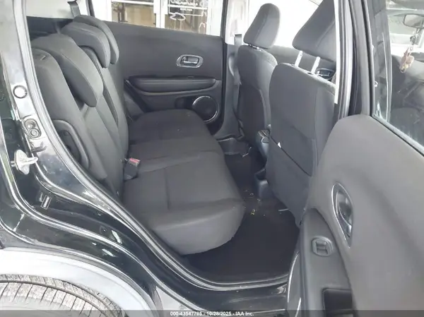 3CZRU6H54HM725523 2017 HONDA HR-V - Image 8