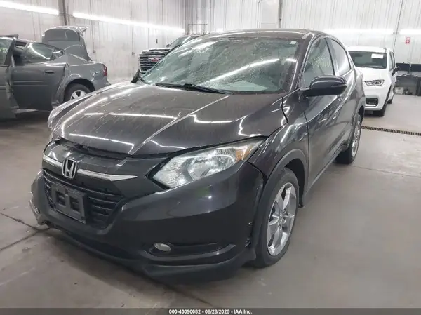 3CZRU6H54HM731323 2017 HONDA HR-V - Image 2