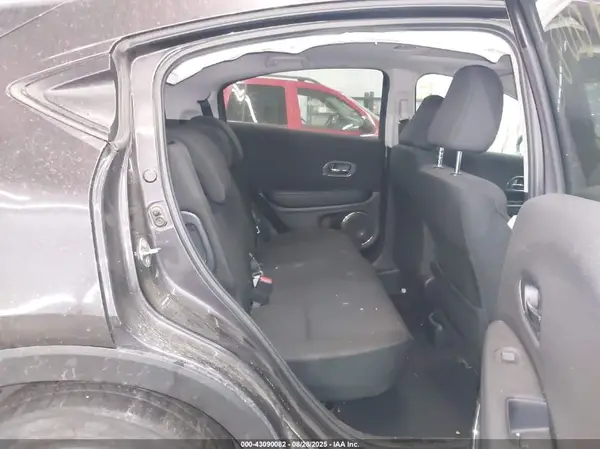 3CZRU6H54HM731323 2017 HONDA HR-V - Image 8