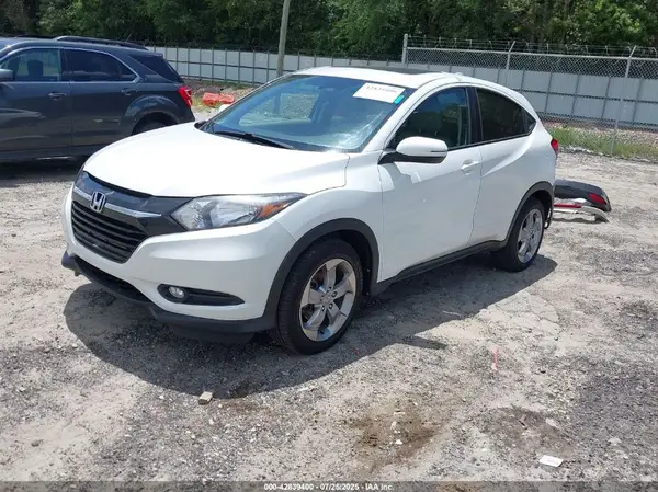 3CZRU6H54HM731757 2017 HONDA HR-V - Image 2