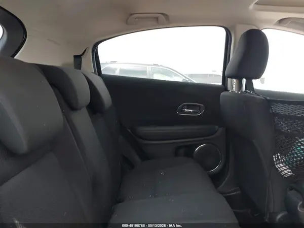 3CZRU6H54HM732360 2017 HONDA HR-V - Image 8