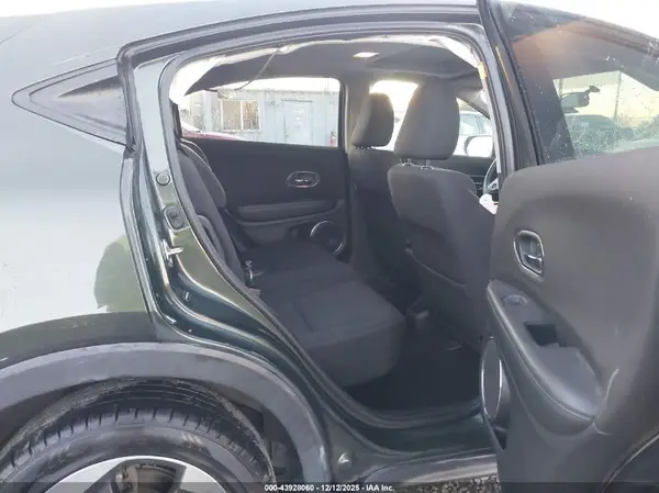 3CZRU6H54JG706054 2018 HONDA HR-V - Image 8