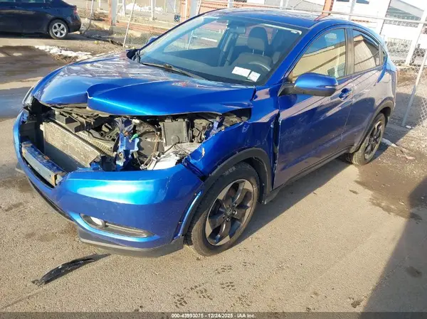 3CZRU6H54JG721296 2018 HONDA HR-V - Image 2