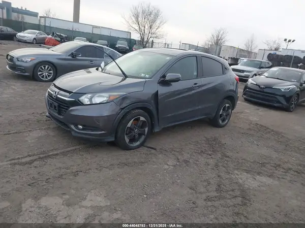 3CZRU6H54JM705388 2018 HONDA HR-V - Image 2