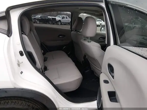 3CZRU6H54JM711059 2018 HONDA HR-V - Image 8