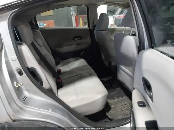 3CZRU6H54JM720425 2018 HONDA HR-V - Image 8