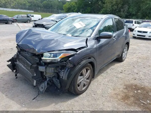 3CZRU6H54KM707983 2019 HONDA HR-V - Image 2