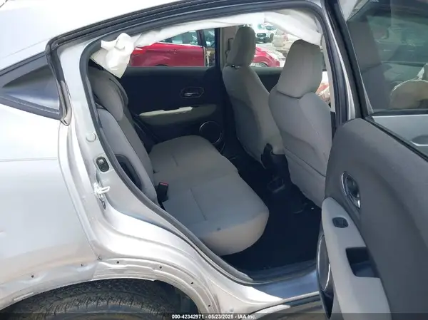3CZRU6H54NM752152 2022 HONDA HR-V - Image 8