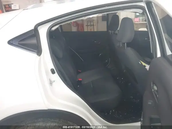 3CZRU6H54NM755391 2022 HONDA HR-V - Image 8