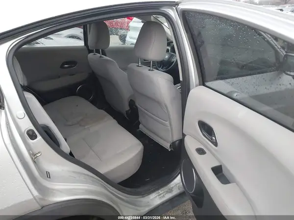 3CZRU6H55GM716991 2016 HONDA HR-V - Image 8