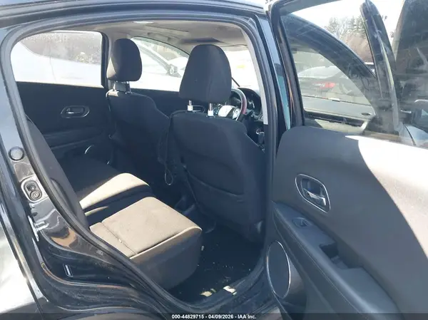 3CZRU6H55GM738635 2016 HONDA HR-V - Image 8
