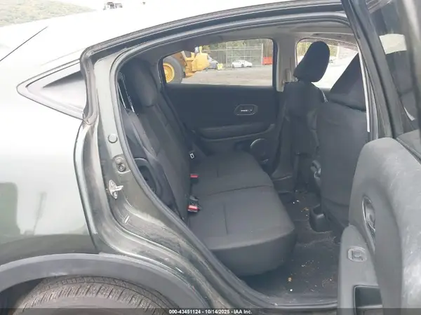 3CZRU6H55GM767455 2016 HONDA HR-V - Image 8