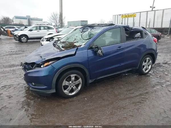 3CZRU6H55HM701358 2017 HONDA HR-V - Image 2