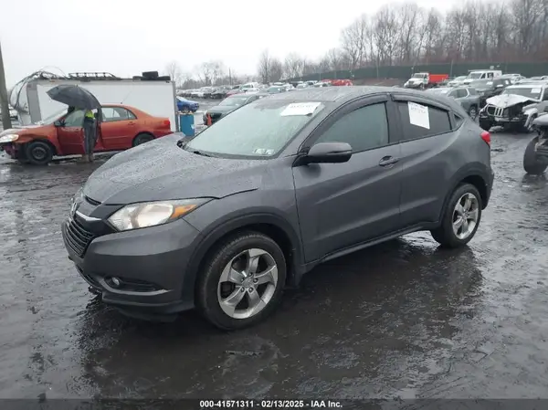 3CZRU6H55HM702803 2017 HONDA HR-V - Image 2