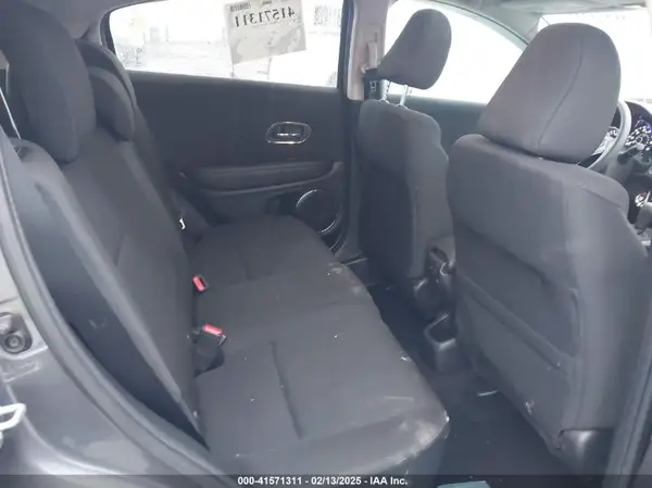 3CZRU6H55HM702803 2017 HONDA HR-V - Image 8