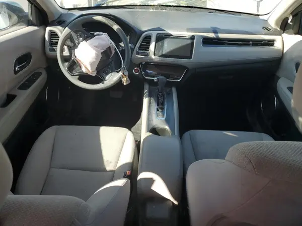3CZRU6H55HM705250 2017 HONDA HR-V - Image 8