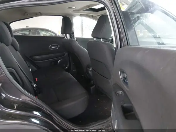 3CZRU6H55HM706169 2017 HONDA HR-V - Image 8