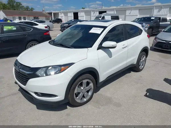 3CZRU6H55HM706480 2017 HONDA HR-V - Image 2