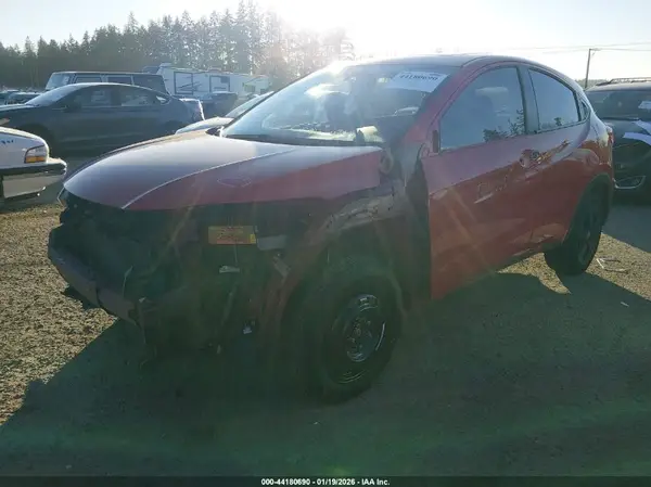 3CZRU6H55HM712635 2017 HONDA HR-V - Image 2
