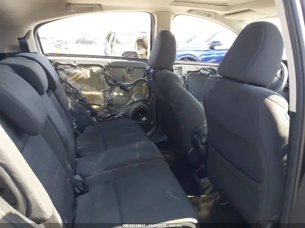 3CZRU6H55HM716037 2017 HONDA HR-V - Image 8