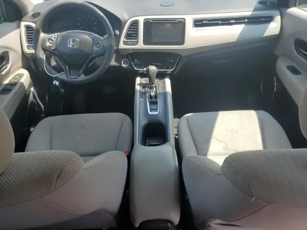 3CZRU6H55HM719522 2017 HONDA HR-V - Image 8