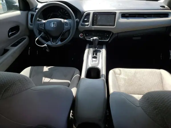 3CZRU6H55HM720184 2017 HONDA HR-V - Image 8