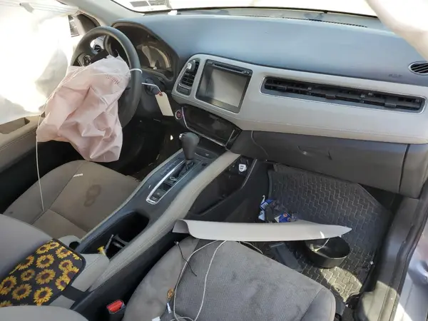 3CZRU6H55JG705544 2018 HONDA HR-V - Image 8
