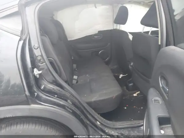 3CZRU6H55JG709951 2018 HONDA HR-V - Image 8