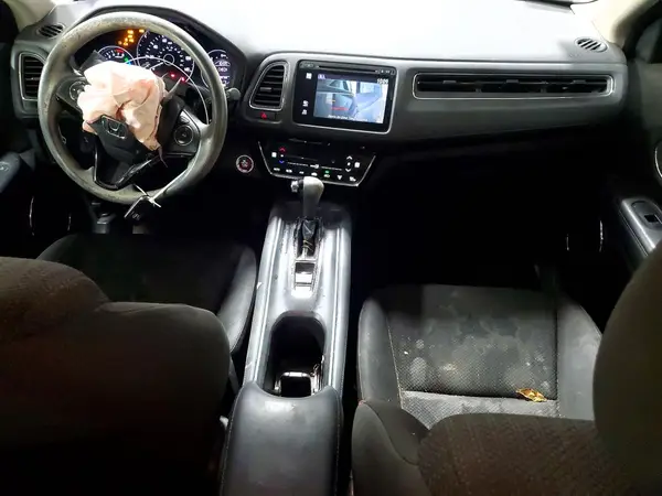 3CZRU6H55JG713515 2018 HONDA HR-V - Image 8