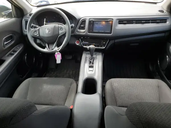 3CZRU6H55JG717855 2018 HONDA HR-V - Image 8