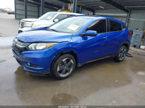 3CZRU6H55JG719265 2018 HONDA HR-V - Image 2