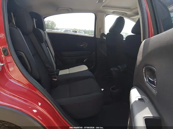 3CZRU6H55JG721422 2018 HONDA HR-V - Image 8