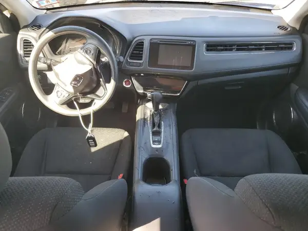 3CZRU6H55JM701401 2018 HONDA HR-V - Image 8