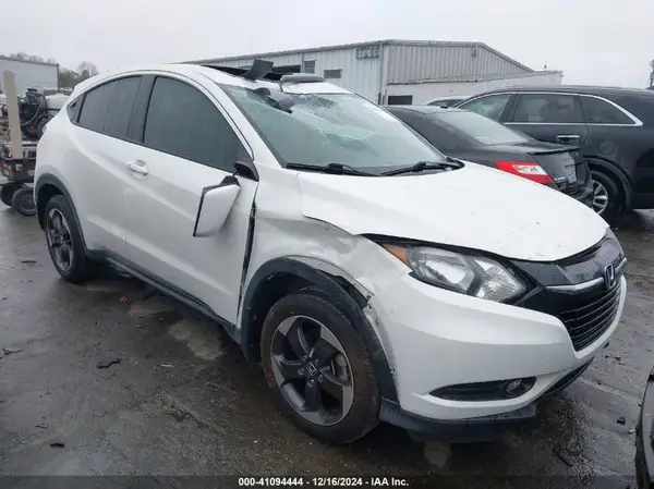 3CZRU6H55JM705061 2018 HONDA HR-V - Image 1
