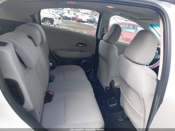 3CZRU6H55JM706727 2018 HONDA HR-V - Image 8