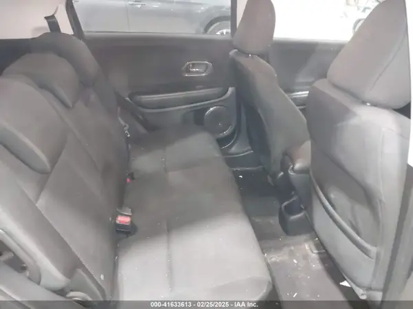 3CZRU6H55JM707537 2018 HONDA HR-V - Image 8