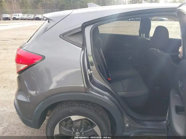 3CZRU6H55JM711653 2018 HONDA HR-V - Image 8