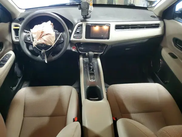 3CZRU6H55JM714035 2018 HONDA HR-V - Image 8
