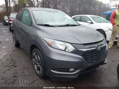 3CZRU6H55JM717596 2018 HONDA HR-V