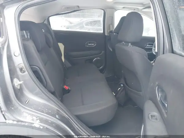 3CZRU6H55JM718716 2018 HONDA HR-V - Image 8