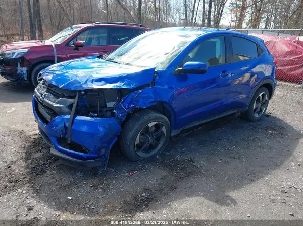 3CZRU6H55JM729425 2018 HONDA HR-V - Image 2