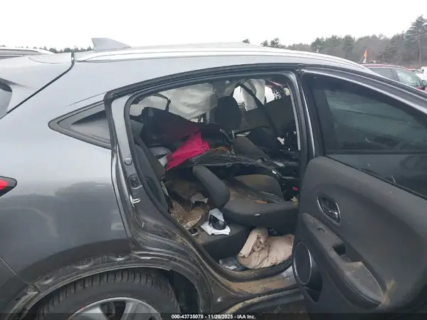 3CZRU6H55KM715493 2019 HONDA HR-V - Image 8