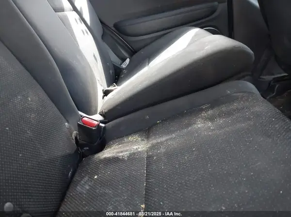 3CZRU6H55KM721410 2019 HONDA HR-V - Image 8